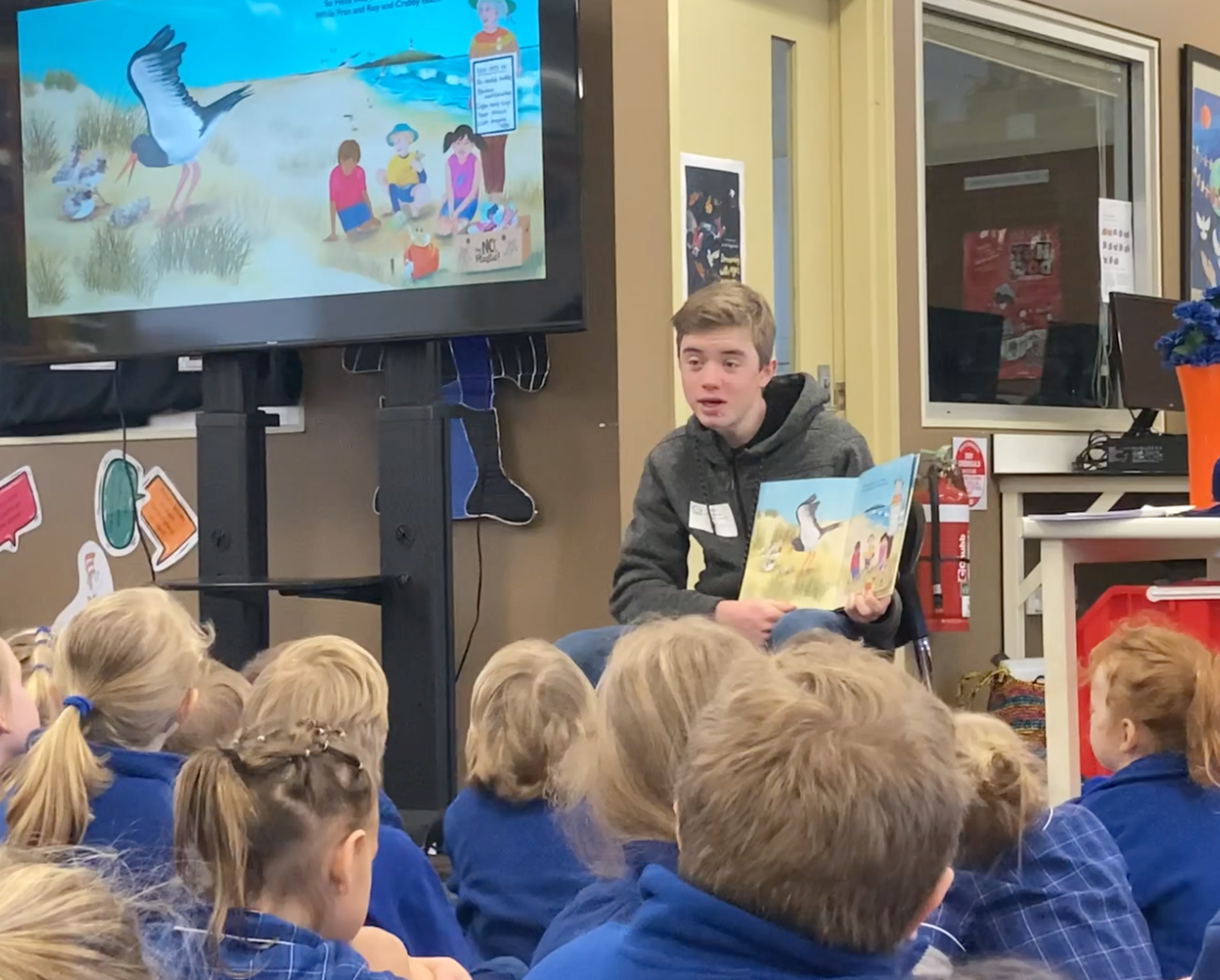 Ned Heaton - Book Presentation With Kids 